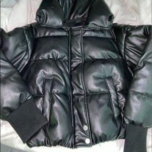 Trendy Black Puffer Jacket
